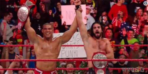 乔丹和罗林斯获得WWE双打冠军